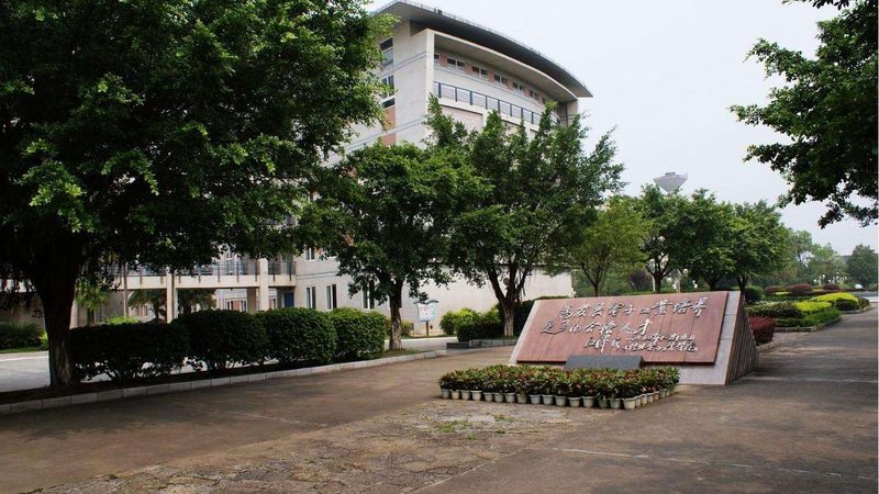 PCB打样与批量生产：价格差异背后的秘密